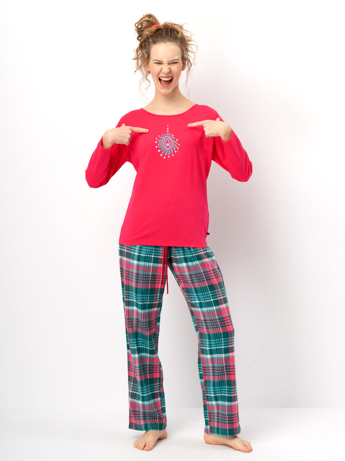 ŚWIĄTECZNA FLANELOWA PIŻAMA DAMSKA